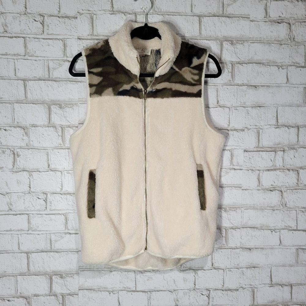 FSL Apparel soft fleece camo print vest